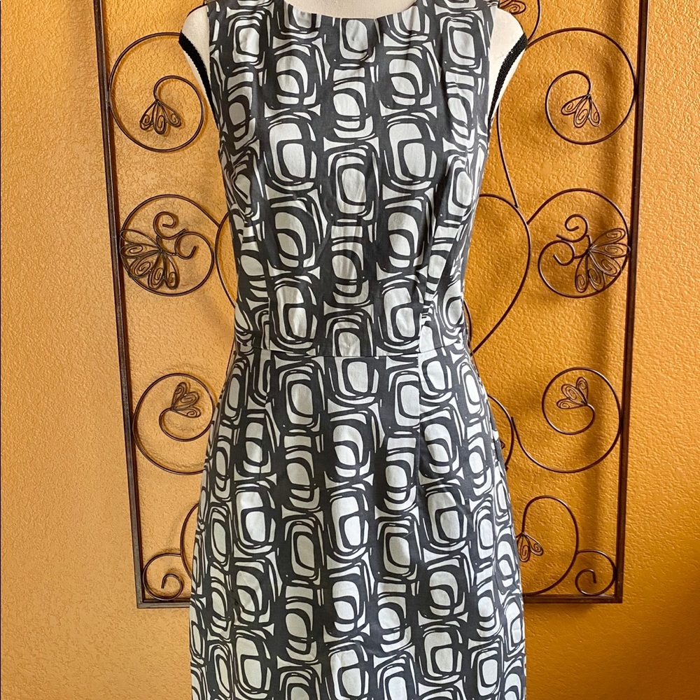 H&M Midi Structured Geometric Dress- Size 6